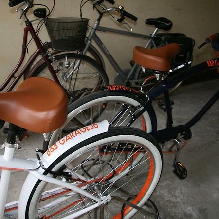 Garage36 Apartment Parma Bagian luar foto