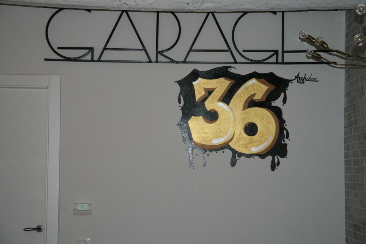 Garage36 Apartment Parma Bagian luar foto